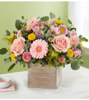 The Spring Sentiment™ Bouquet Flower Bouquet