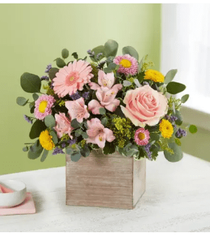 The Spring Sentiment™ Bouquet Flower Bouquet