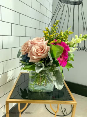 Signature Style, Pastel, Petite Arrangement Flower Bouquet