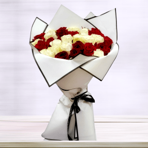 RED & WHITE ROSE BOUQUET Flower Bouquet