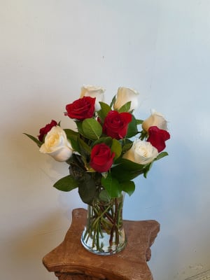 12 Roses Heaven and Hell Flower Bouquet