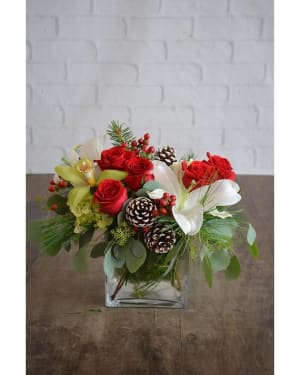 Wintry Wonder Flower Bouquet