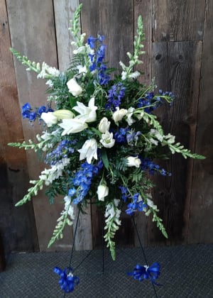 Faithful Friend Standing Spray Flower Bouquet