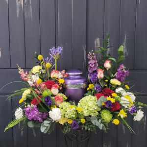 Garden Trends Urn Surround  Flower Bouquet