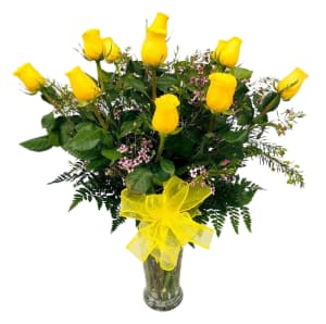 12 Yellow Roses in a Vase VM-1779 Flower Bouquet