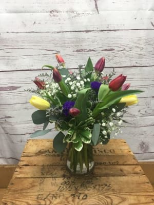 Simply Chic Tulips in Glass Vase Flower Bouquet