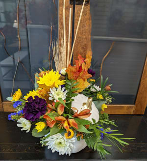 Fall Elegance Flower Bouquet