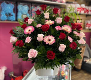 Pretty Passion  Flower Bouquet