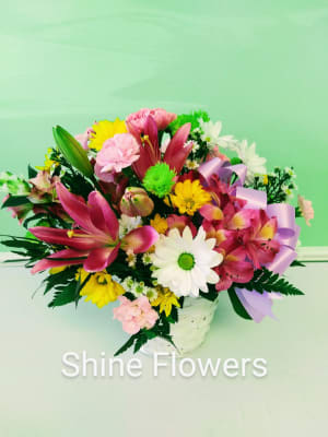 SPRING OF COLORS(BASKET) Flower Bouquet