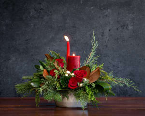 Cranberry Candlelight Flower Bouquet