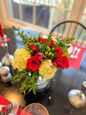 Holiday Centerpiece Flower Bouquet