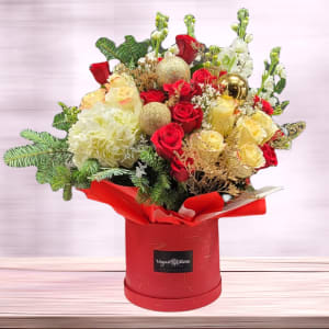 RED & BRIGHT HOLIDAY Flower Bouquet