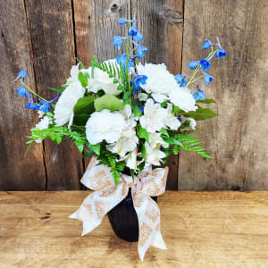 Judy's Winter Wishes Flower Bouquet