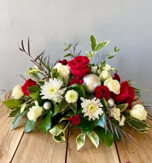 Christmas Centerpiece Flower Bouquet