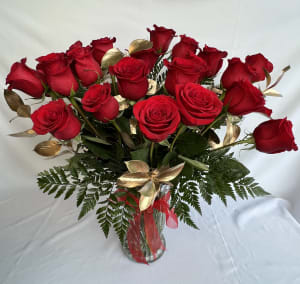 24 Roses Gold Kisses Flower Bouquet