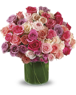 Rose Rapture Deluxe Flower Bouquet