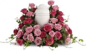 Bed of Pink Roses Flower Bouquet