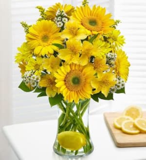 Make Lemonade™ in a Vase Flower Bouquet