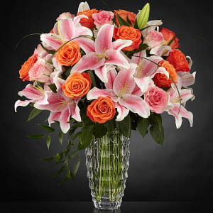 The FTD Sweetly Stunning™ Luxury Bouquet Flower Bouquet