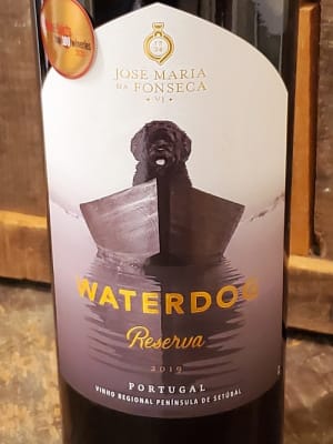 Waterdog Reserva, Red Wine, Portugal Flower Bouquet