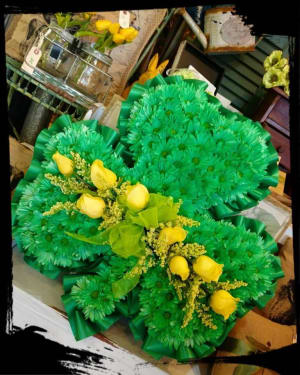 Kelly Green Shamrock, pleat Flower Bouquet