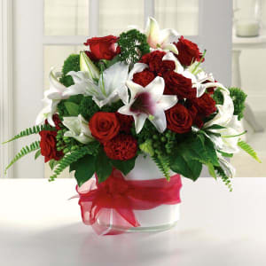 Garnet Grandeur Flower Bouquet