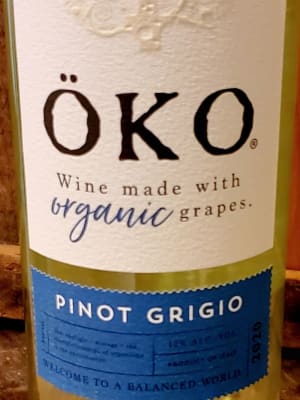 OKO, Pinot Grigio, Organic, Italy Flower Bouquet