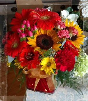 Autumn Sunburst Flower Bouquet