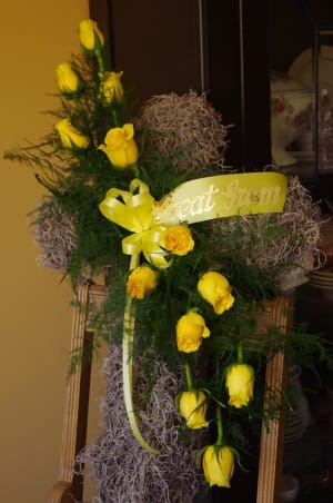 Moss Cross with Dozen Yellow Roses Flower Bouquet