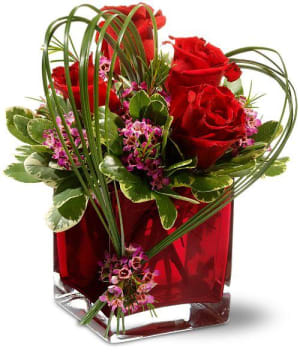 Sweet Thoughts Valentine Bouquet Flower Bouquet