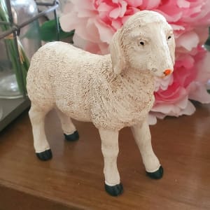 Resin Lamb Flower Bouquet