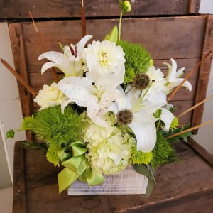 Autumn Box in Green and White Flower Bouquet