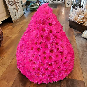Beauty Blender 3D Bright Pink Egg Flower Arrangement Beauty Blender 3D Bright Pink Egg Flower Bouquet