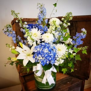 Kislev Vase in Blue & White Flower Bouquet