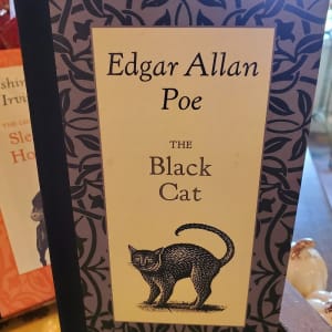 The Black Cat, Edgar Allan Poe Flower Bouquet