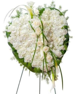 Elegant Love Heart Flower Bouquet