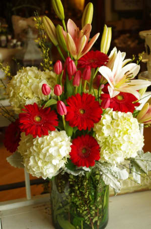 Large Cluster Vase, Red & White Flower Bouquet