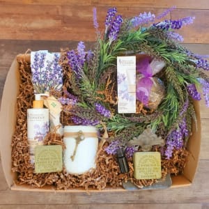 Lavender Gift Tray with Wreath Flower Bouquet