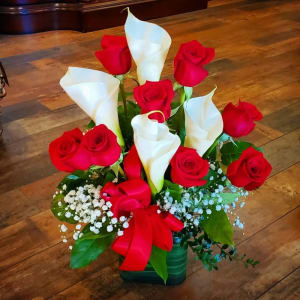 Rose and Calla Cube Flower Bouquet