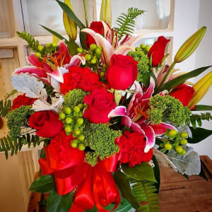 Festive Grandeur Flower Bouquet