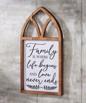 Family Sentiment Wall Décor Flower Bouquet