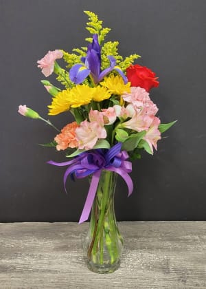 Judy's Touch of Spring J10 Flower Bouquet