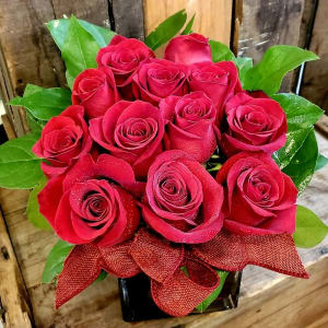 Dozen Rose Contempo Cube Flower Bouquet