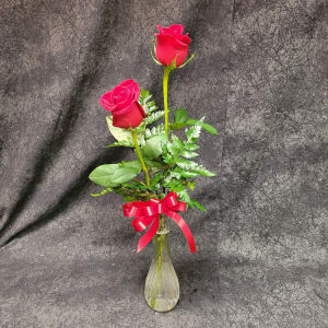 RABV2 - 2 ROSE BUD VASE