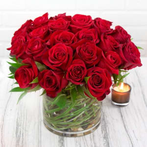 Lux Roses EBF-99 Flower Bouquet