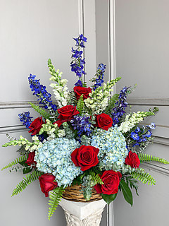 Sympathy Wicker Basket 601 Flower Bouquet