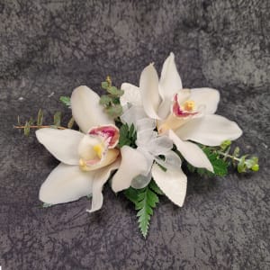 Corsage - CBC33 Flower Bouquet