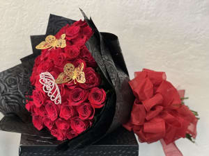 Princess Grad Ramo Buchon Flower Bouquet