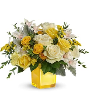 Teleflora's Sweet Sunlight Bouquet Flower Bouquet