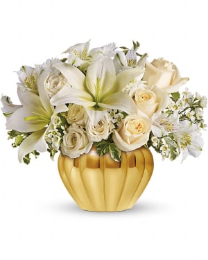 Teleflora's Touch of Gold Flower Bouquet